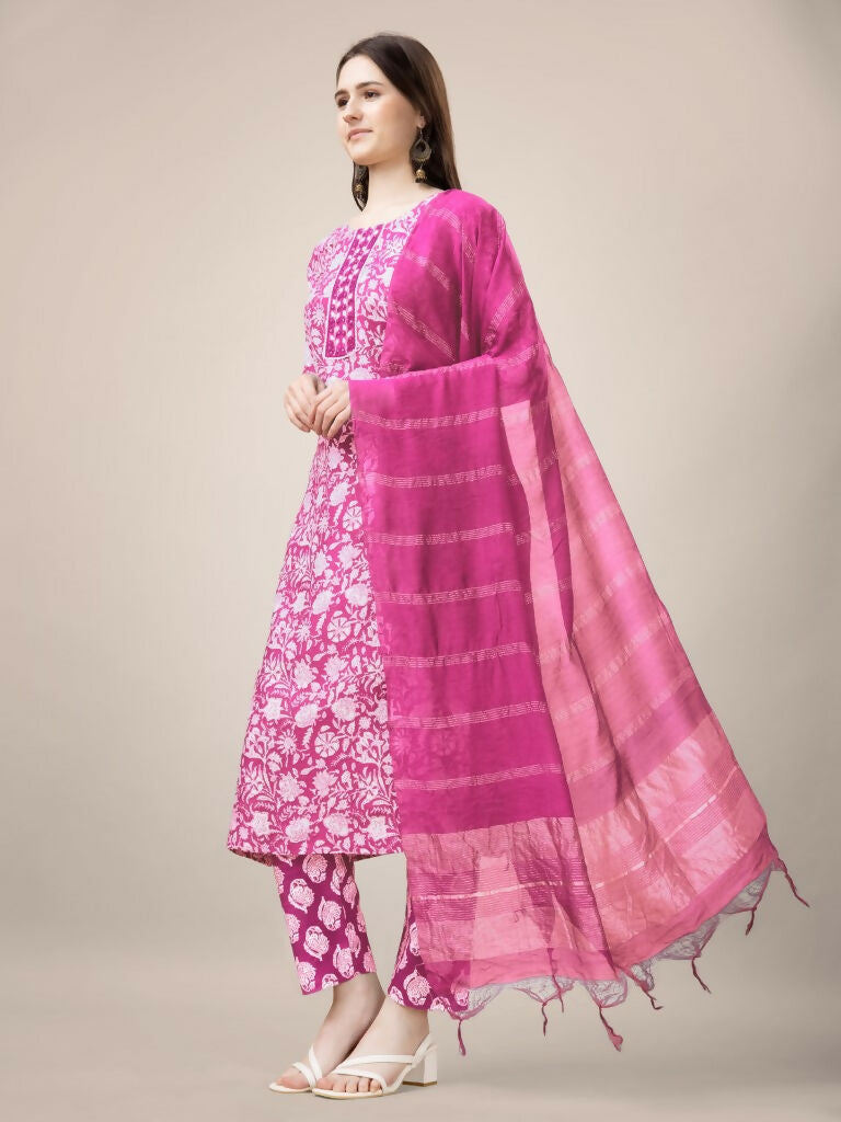 Jyoti Fashion Women's Pink Rayon Print with Embroidery & Fancy Lace Work Kurta with Trouser & Dupatta | Swadesiicart
