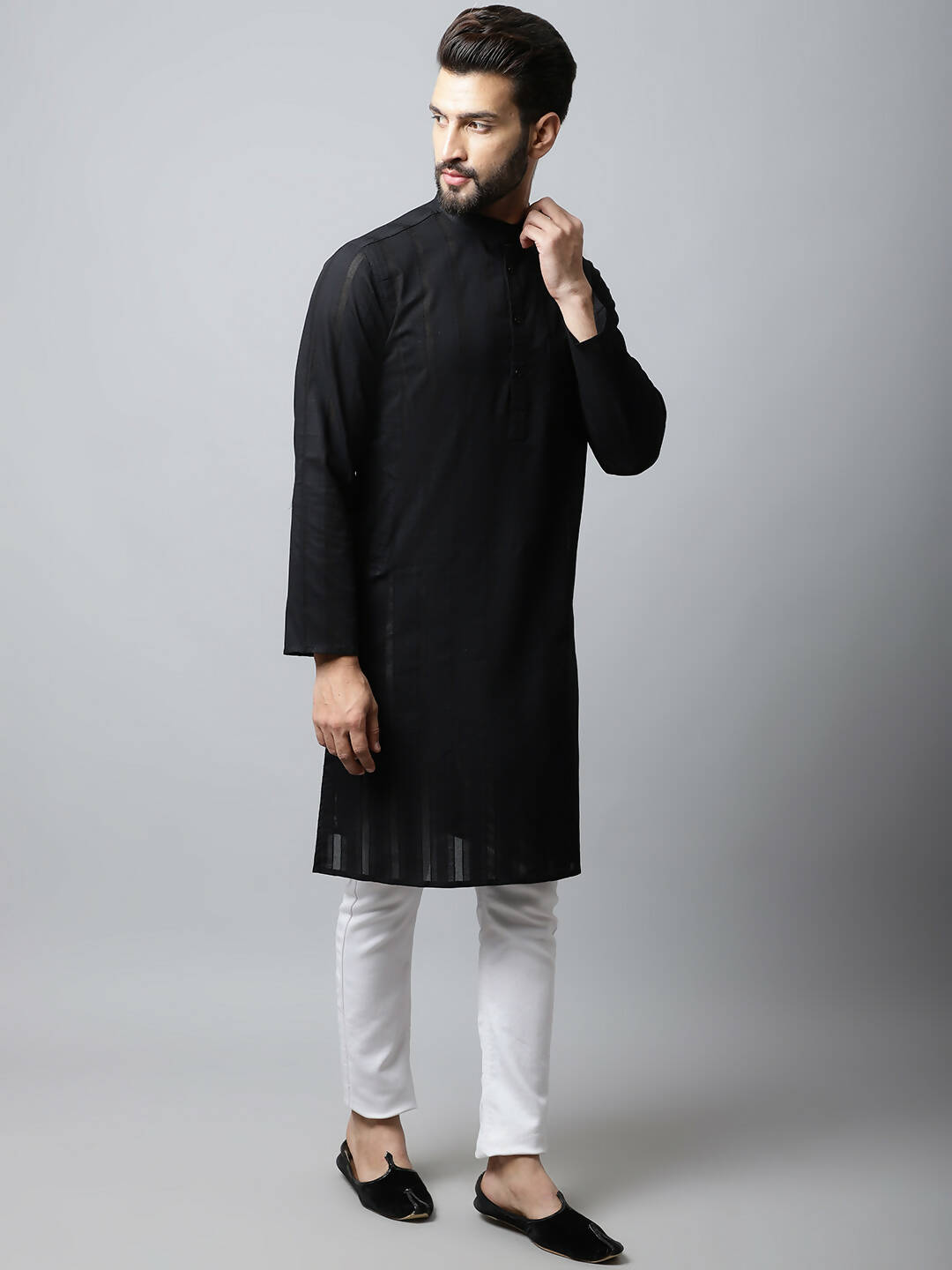 Even Apparels Black Color Pure Cotton Men's Kurta With Band Collar (STR1188) | Swadesiicart