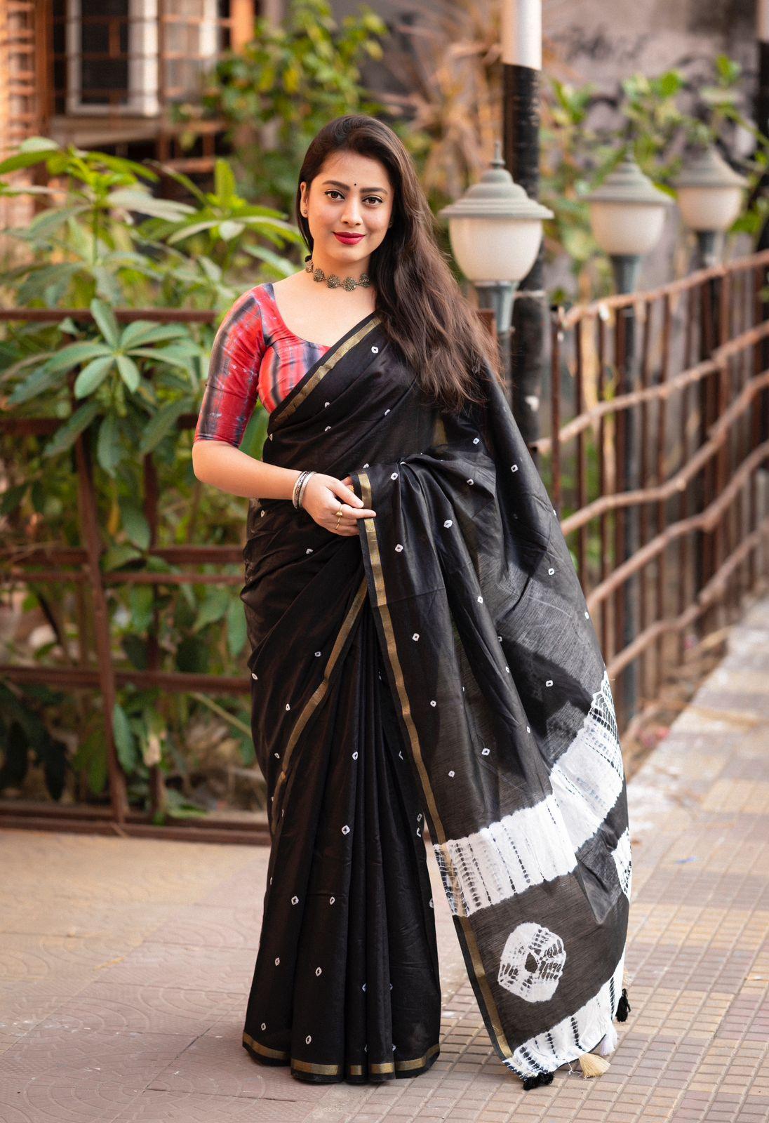 Black Chanderi Cotton Block Print Saree with Unstitched Blouse - Hiral Fashion | Swadesiicart