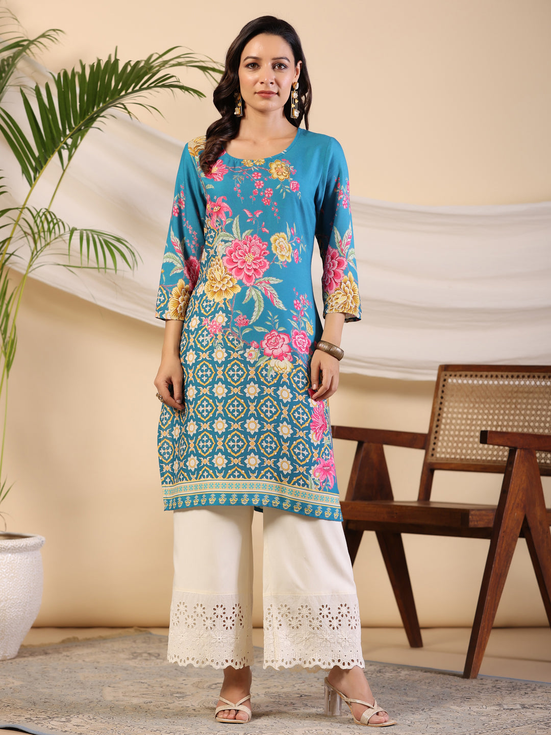 Juniper Women's Blue Rayon Floral Printed Straight Kurta - Swadesiicart
