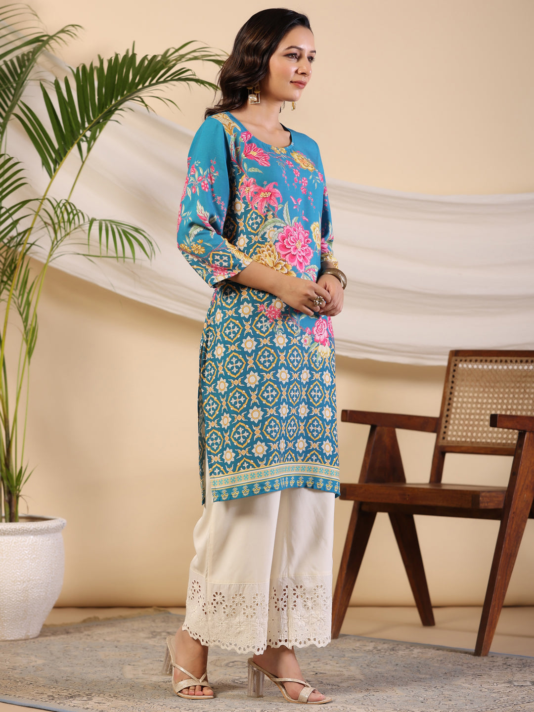 Juniper Women's Blue Rayon Floral Printed Straight Kurta - Swadesiicart