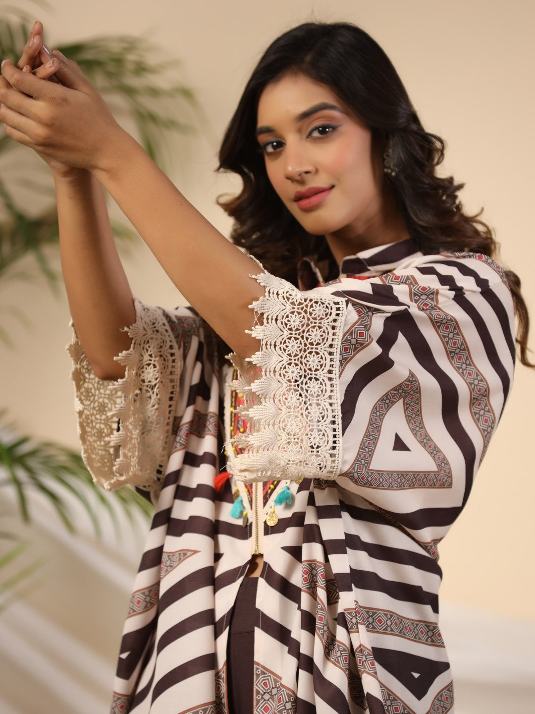 Juniper Brown Stripe Print Cotton Lacy Kaftan & Pants Co-Ord Set & Inner With Contrast Kantha And Bead Work - Swadesiicart