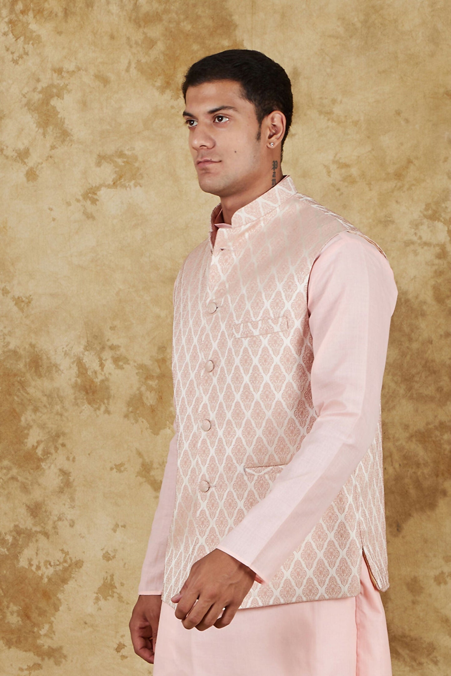Bluesaanchi Men's Jacquard Rosy Waistcoat | Swadesiicart