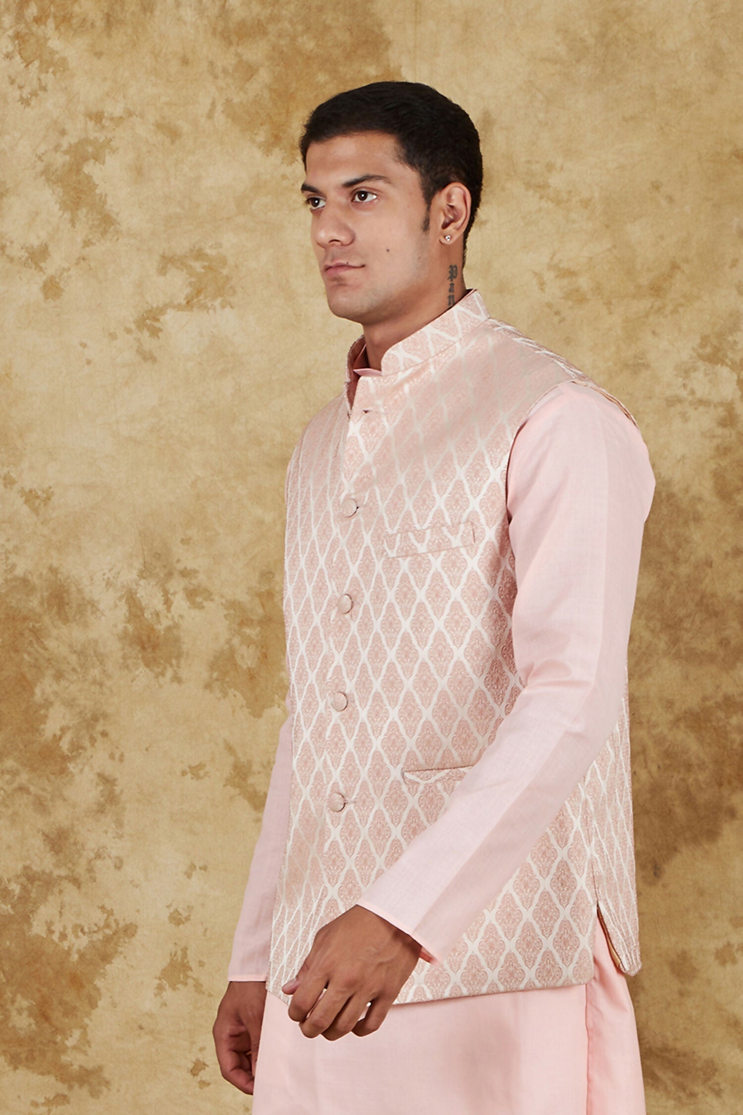 Bluesaanchi Men's Jacquard Rosy Waistcoat | Swadesiicart