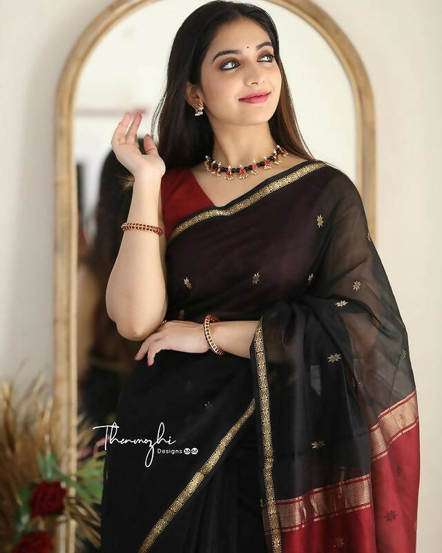 DEIANA'S Beautiful Designer Golden zari Soft Cotton Saree - Navy Blue - Swadesiicart