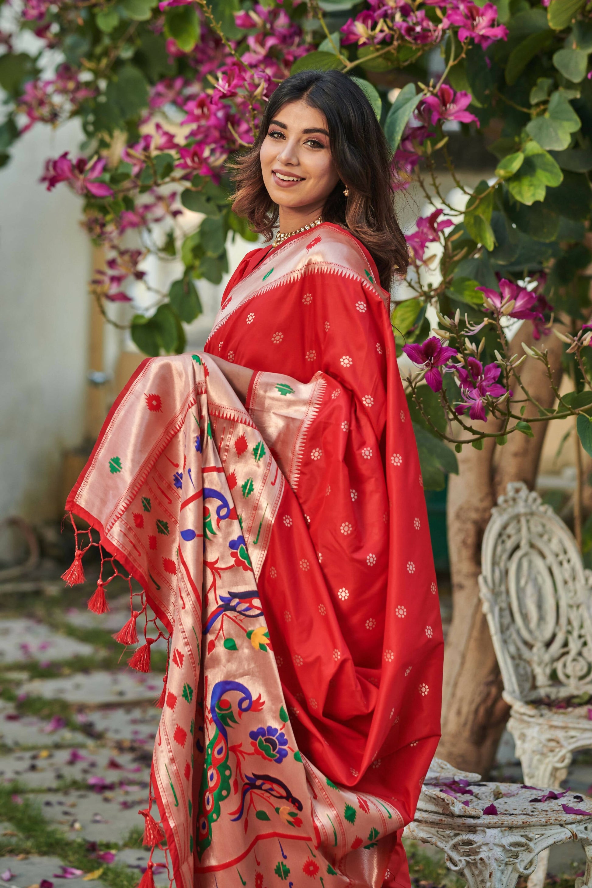Vishnu Weaves Women's Red Banarasi Silk Zari Woven Paithani Saree with Unstitched Blouse - Swadesiicart