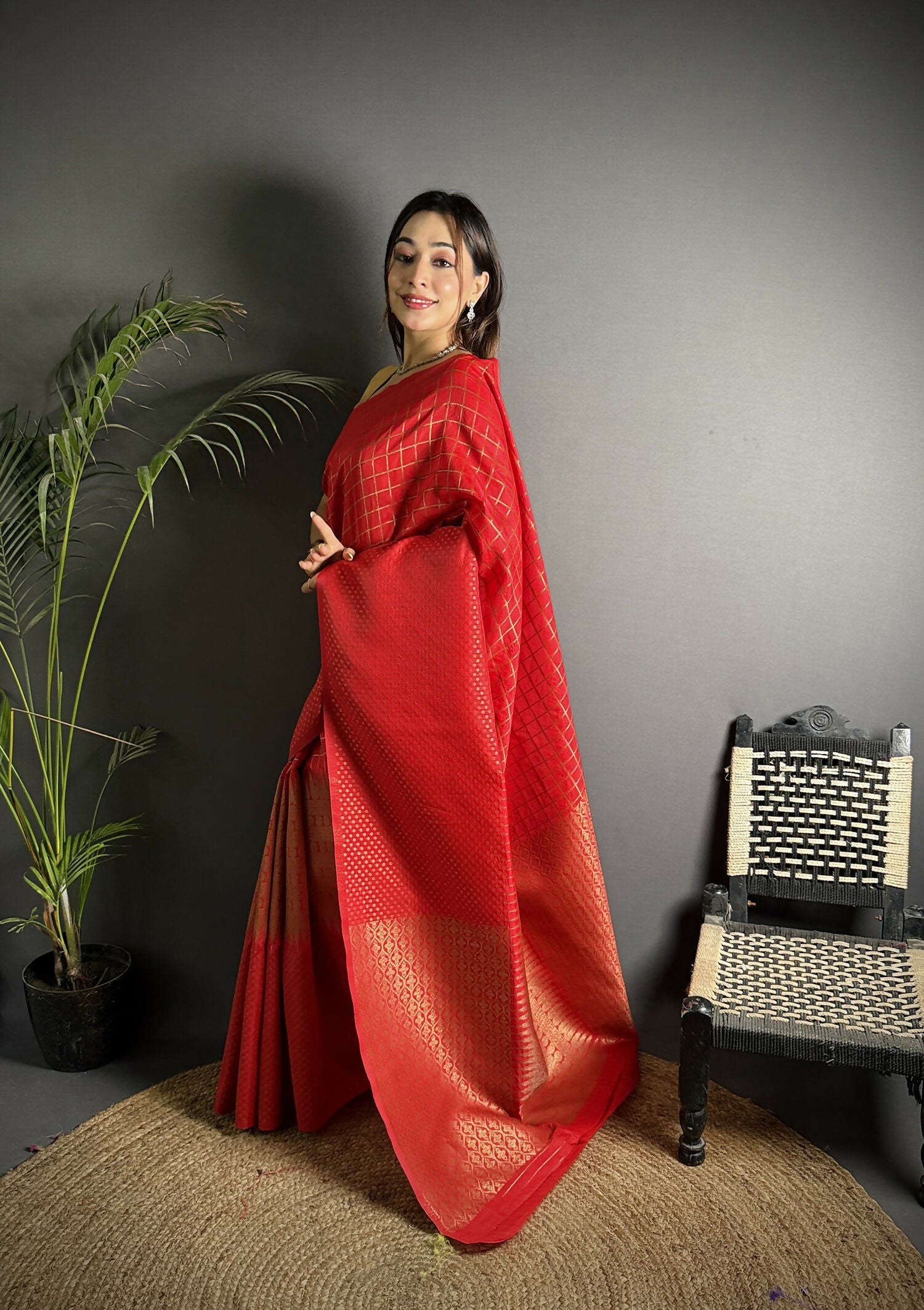 Joban Fashion Red Banarasi Soft Lichi Silk Checks & Woven Saree | Swadesiicart