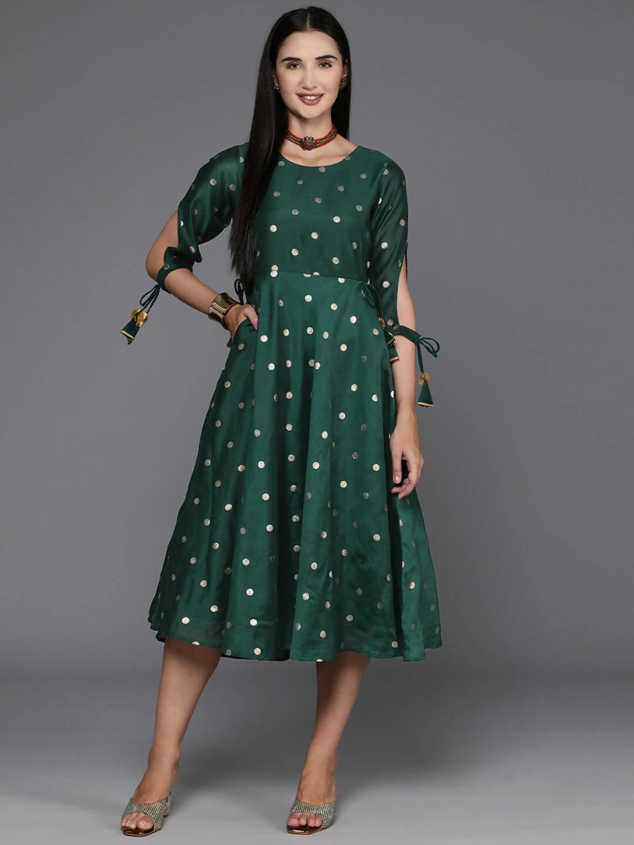 Ahalyaa Women's Traditional wear Ethnic Dress - Green | Swadesiicart