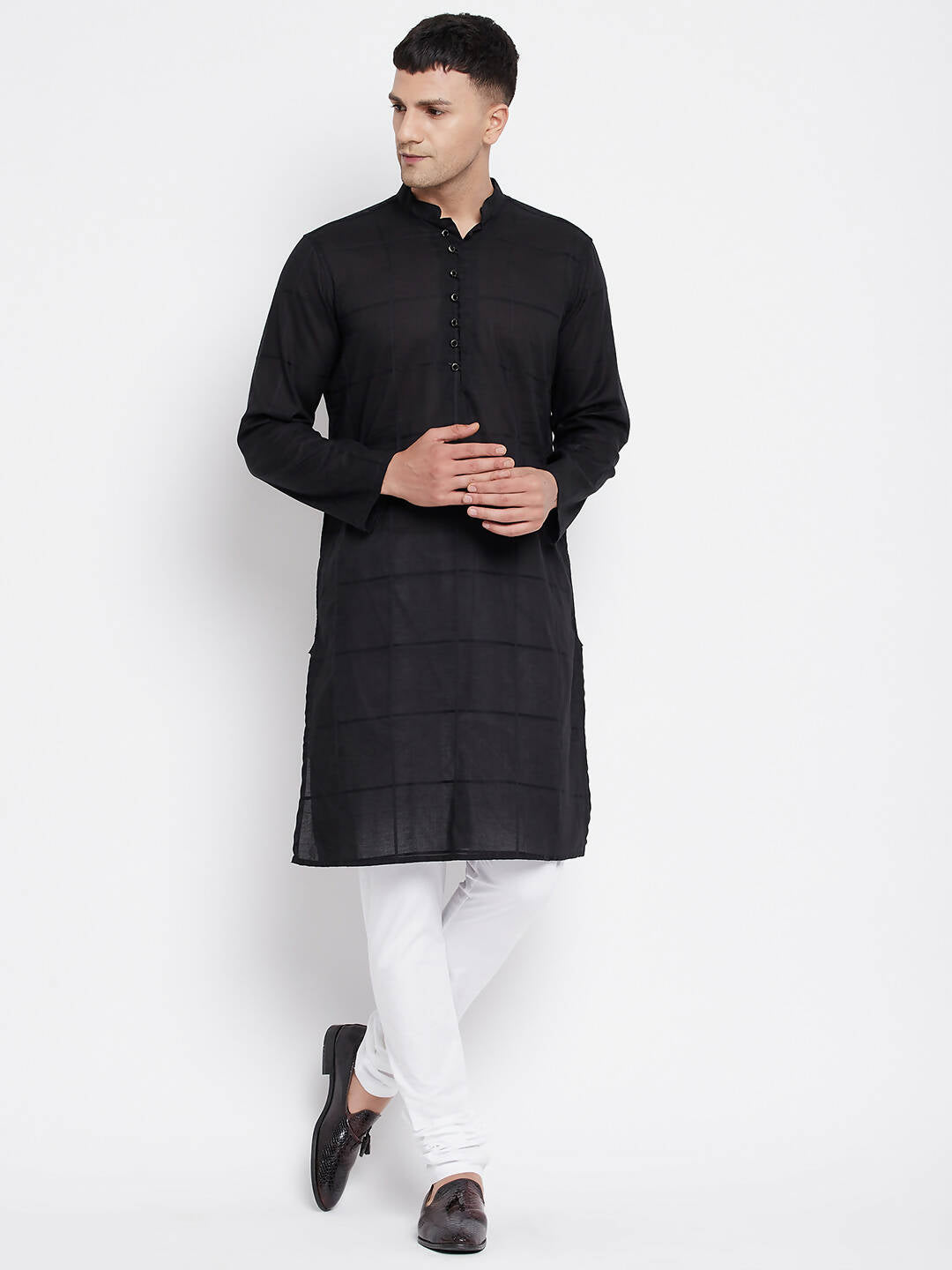 Even Apparels Pure Cotton Men's Kurta in Black Color With Band Collar | Swadesiicart