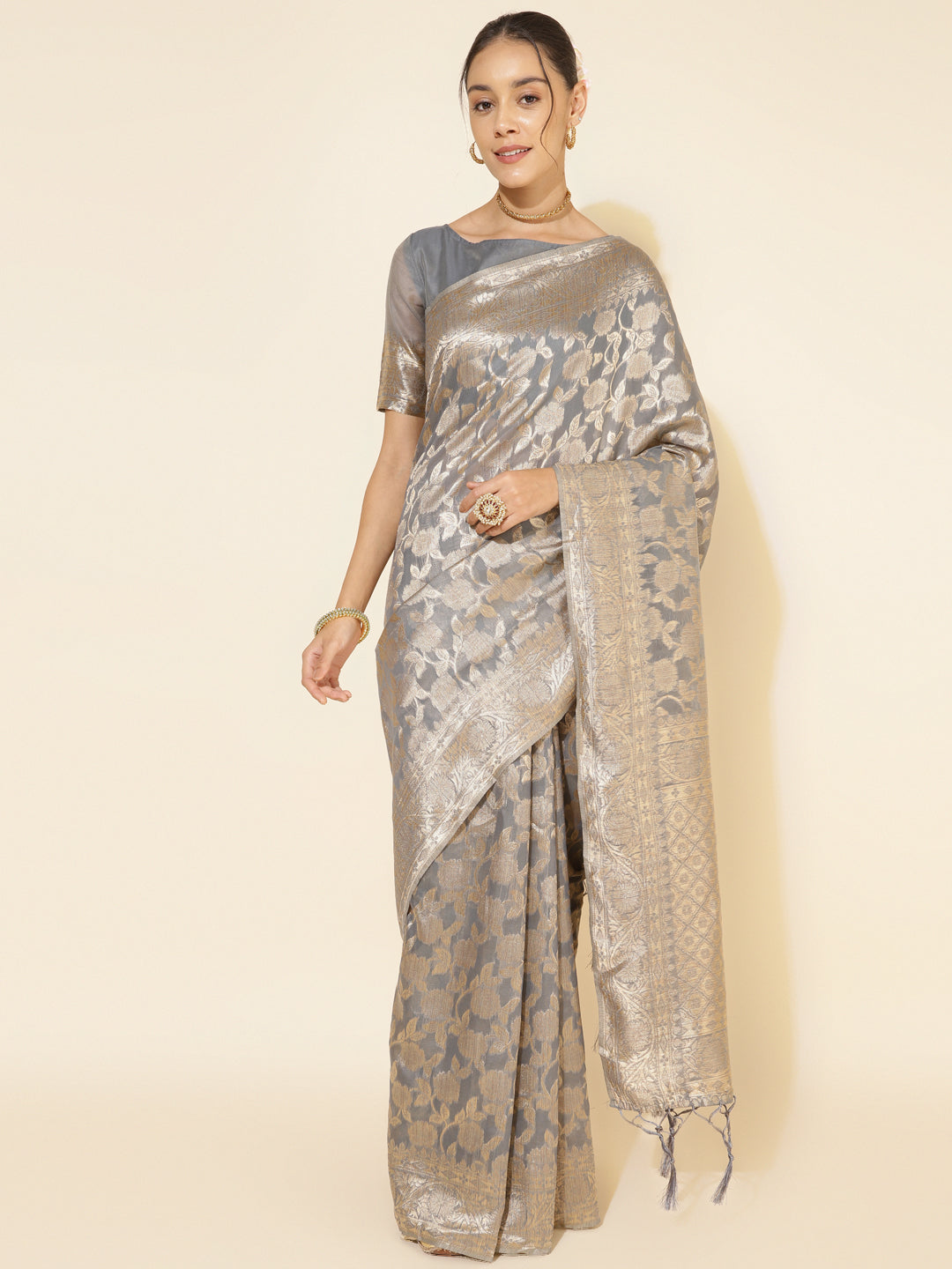 Janasya Grey Chanderi Silk Floral Woven Design Saree | Swadesiicart