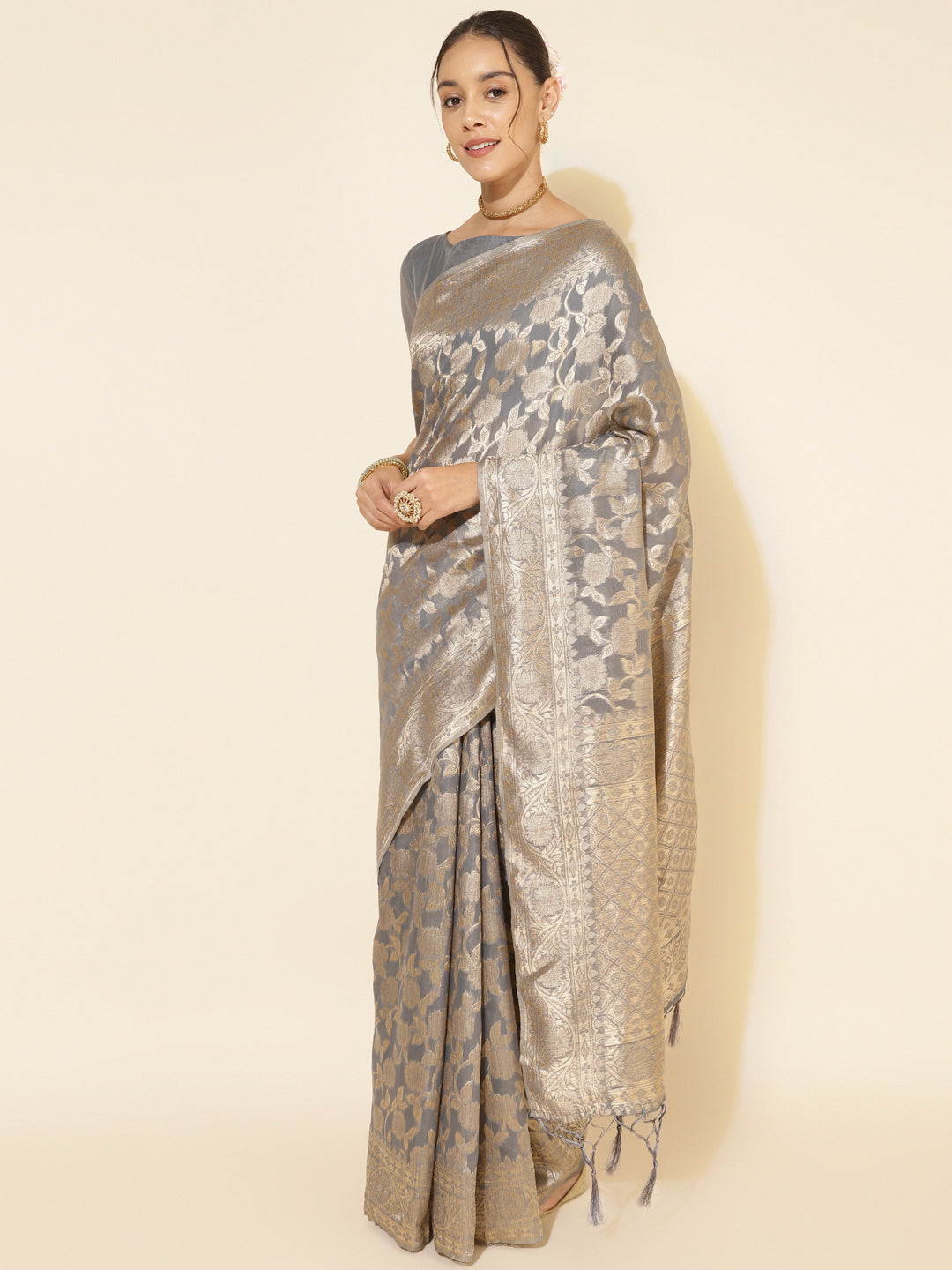 Janasya Grey Chanderi Silk Floral Woven Design Saree | Swadesiicart