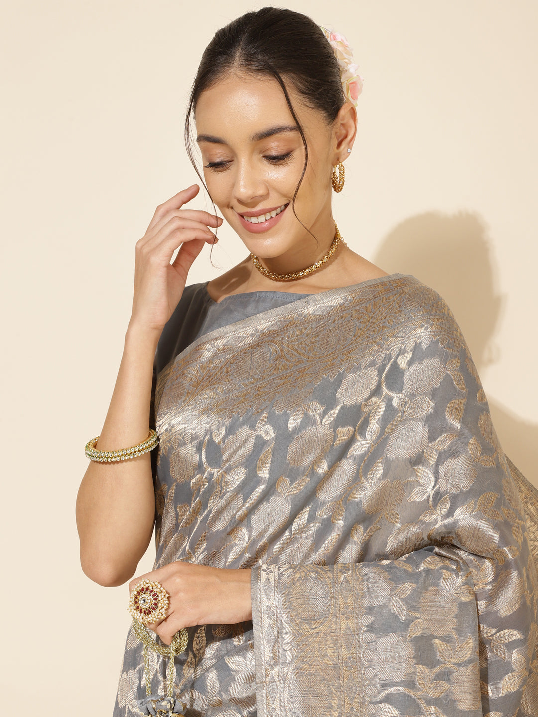 Janasya Grey Chanderi Silk Floral Woven Design Saree | Swadesiicart