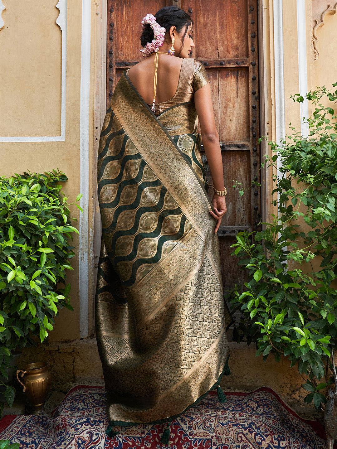 Janasya Bottle Green Organza Woven Ethnic Motifs Kanjeevaram Saree | Swadesiicart