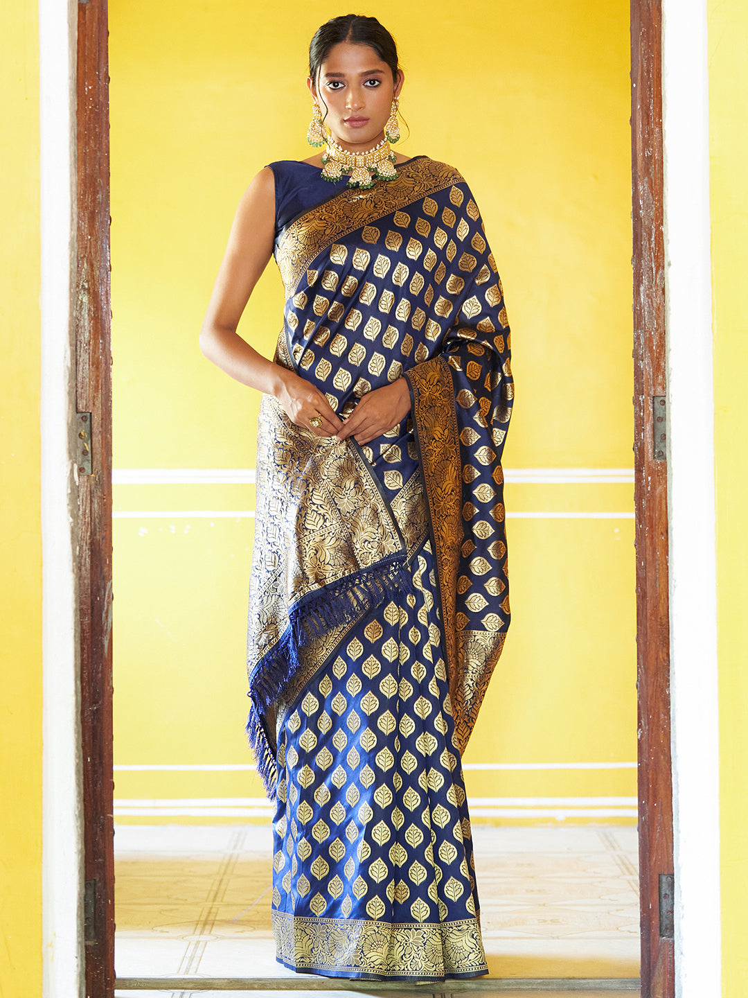 Janasya Navy Blue Banarasi Silk Woven Ethnic Motifs Banarasi Silk Saree | Swadesiicart
