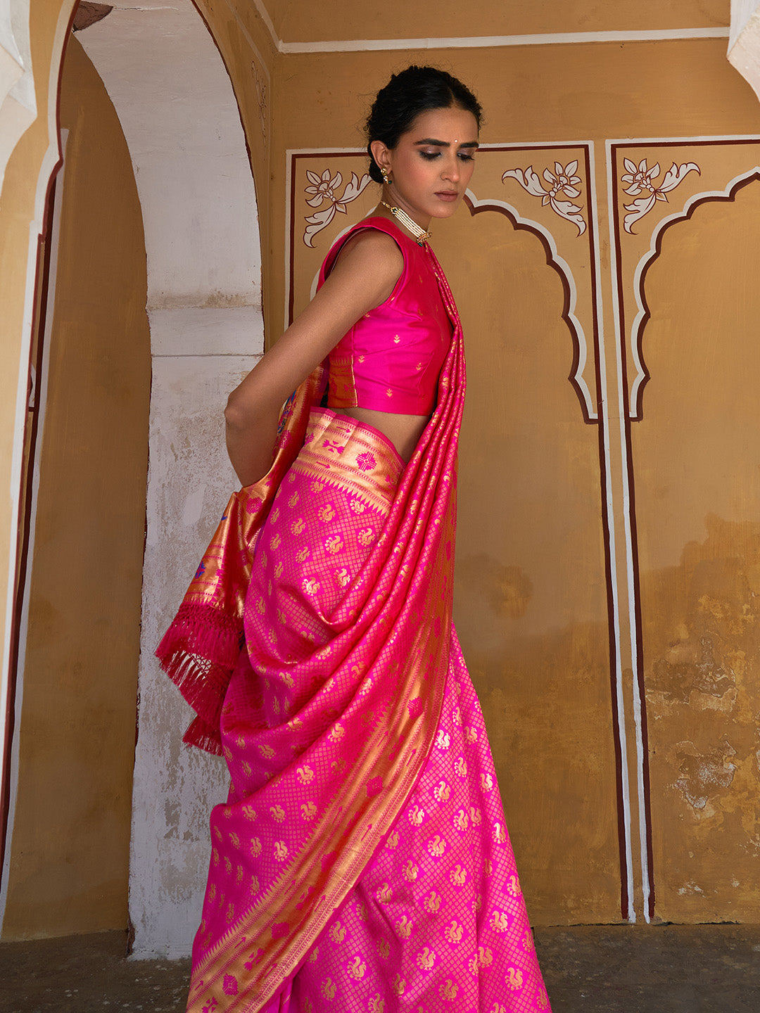 Janasya Fushia Pink Paithani Silk Woven Ethnic Motifs Paithani Silk Saree | Swadesiicart