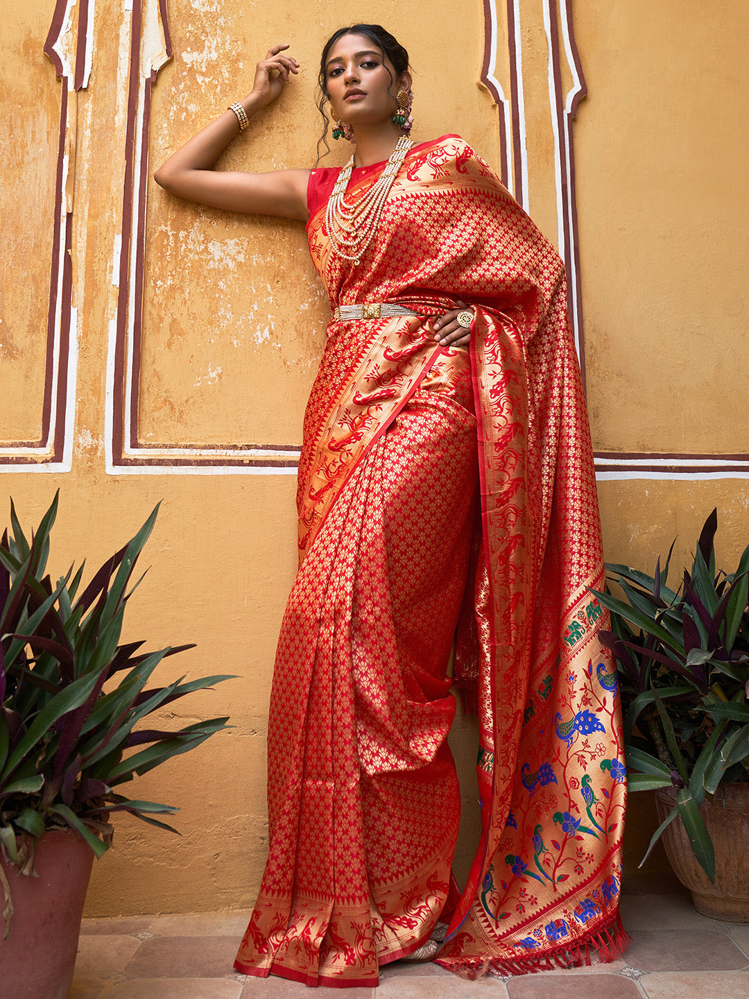 Janasya Red Paithani Silk Woven Ethnic Motifs Paithani Silk Saree | Swadesiicart