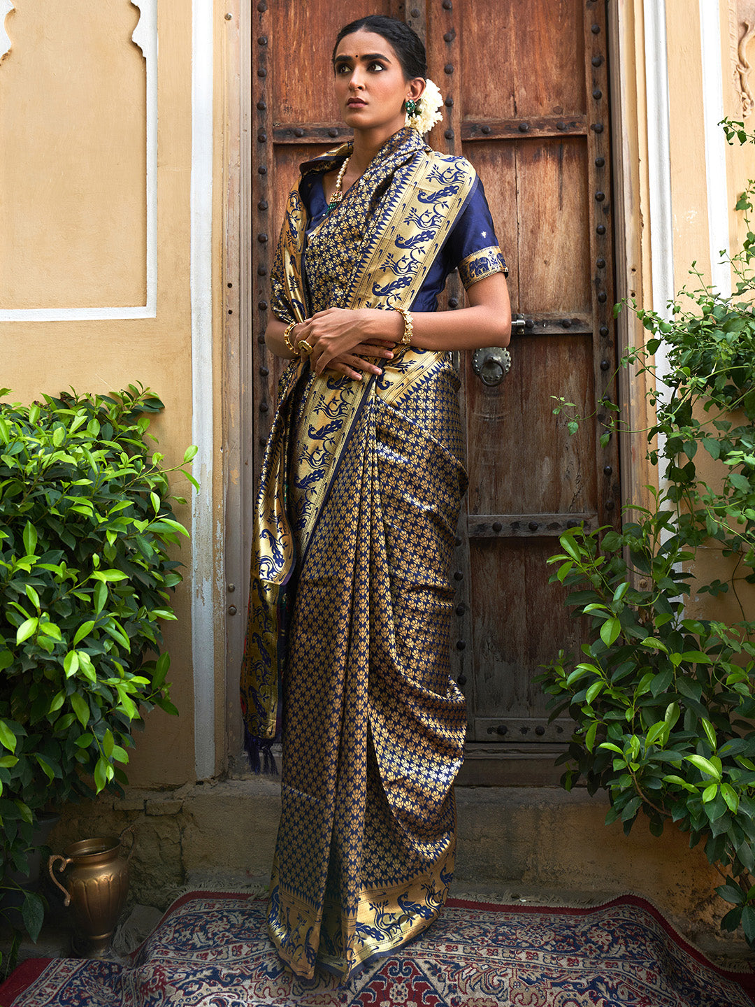 Janasya Navy Blue Paithani Silk Woven Ethnic Motifs Paithani Silk Saree | Swadesiicart