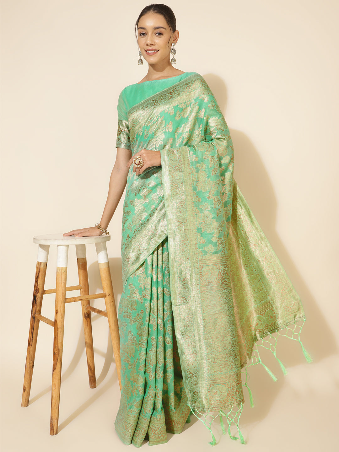 Janasya Green Chanderi Silk Floral Woven Design Saree | Swadesiicart