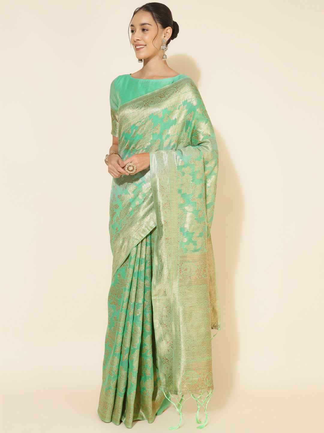 Janasya Green Chanderi Silk Floral Woven Design Saree | Swadesiicart
