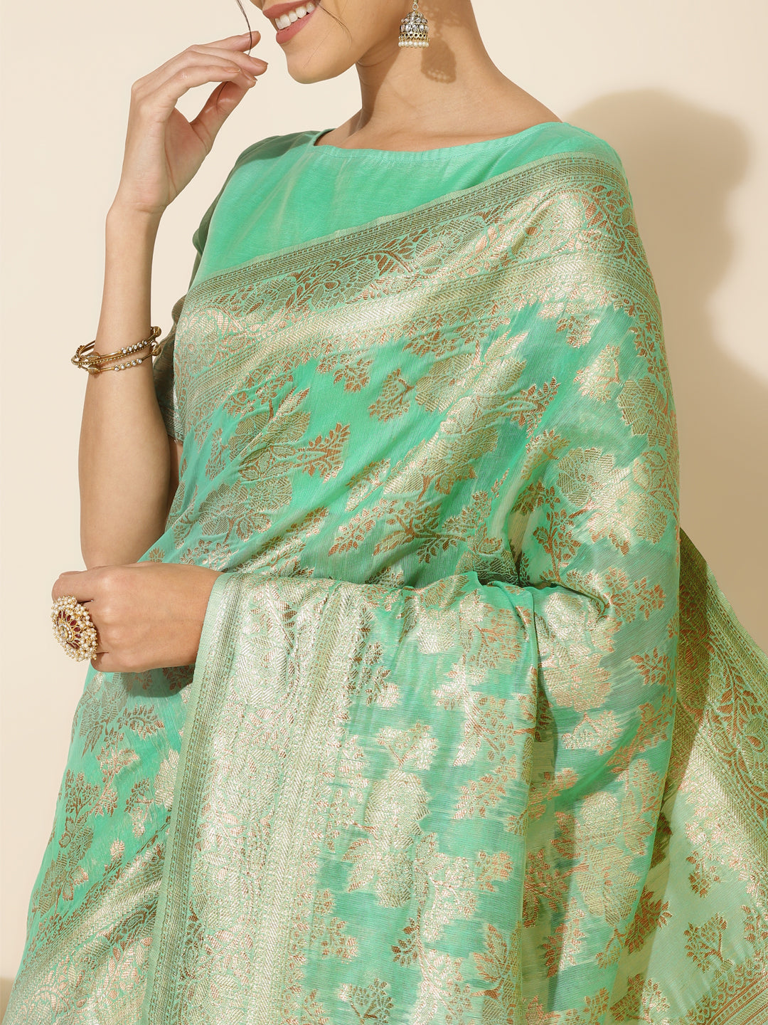 Janasya Green Chanderi Silk Floral Woven Design Saree | Swadesiicart