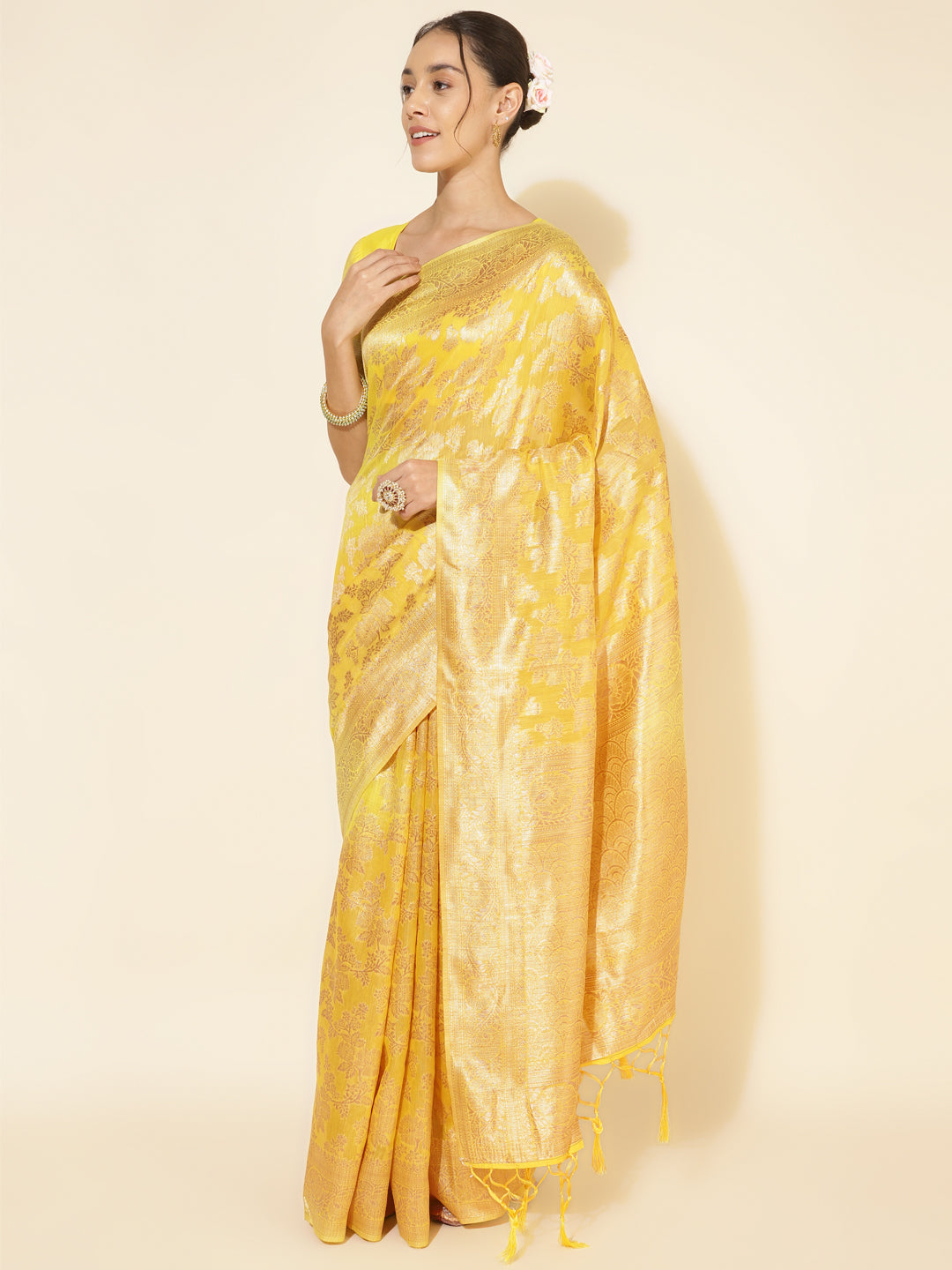 Janasya Yellow Chanderi Silk Floral Woven Design Saree | Swadesiicart