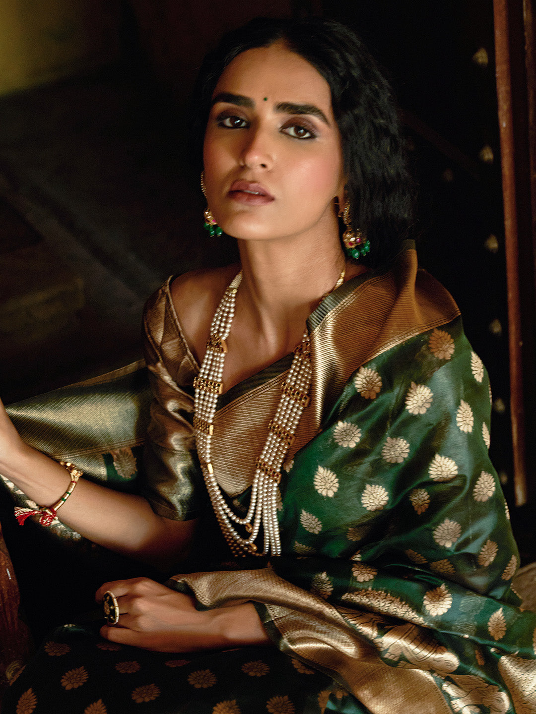 Janasya Dark Green Organza Woven Ethnic Motifs Kanjeevaram Saree | Swadesiicart