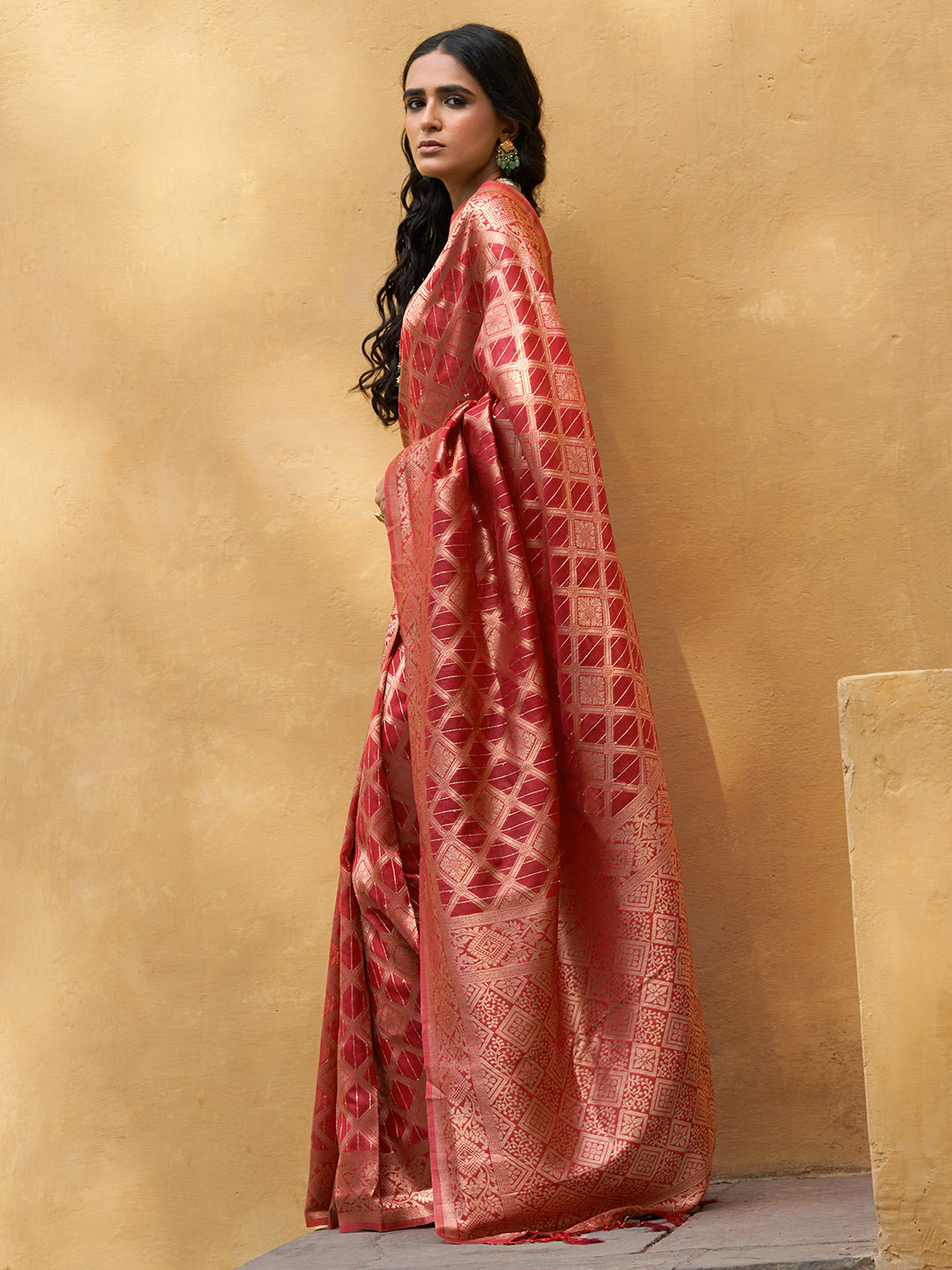 Janasya Red Organza Woven Ethnic Motifs Kanjeevaram Saree | Swadesiicart