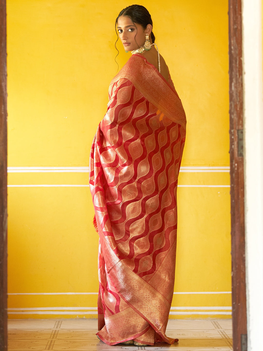Janasya Red Organza Woven Ethnic Motifs Kanjeevaram Saree | Swadesiicart
