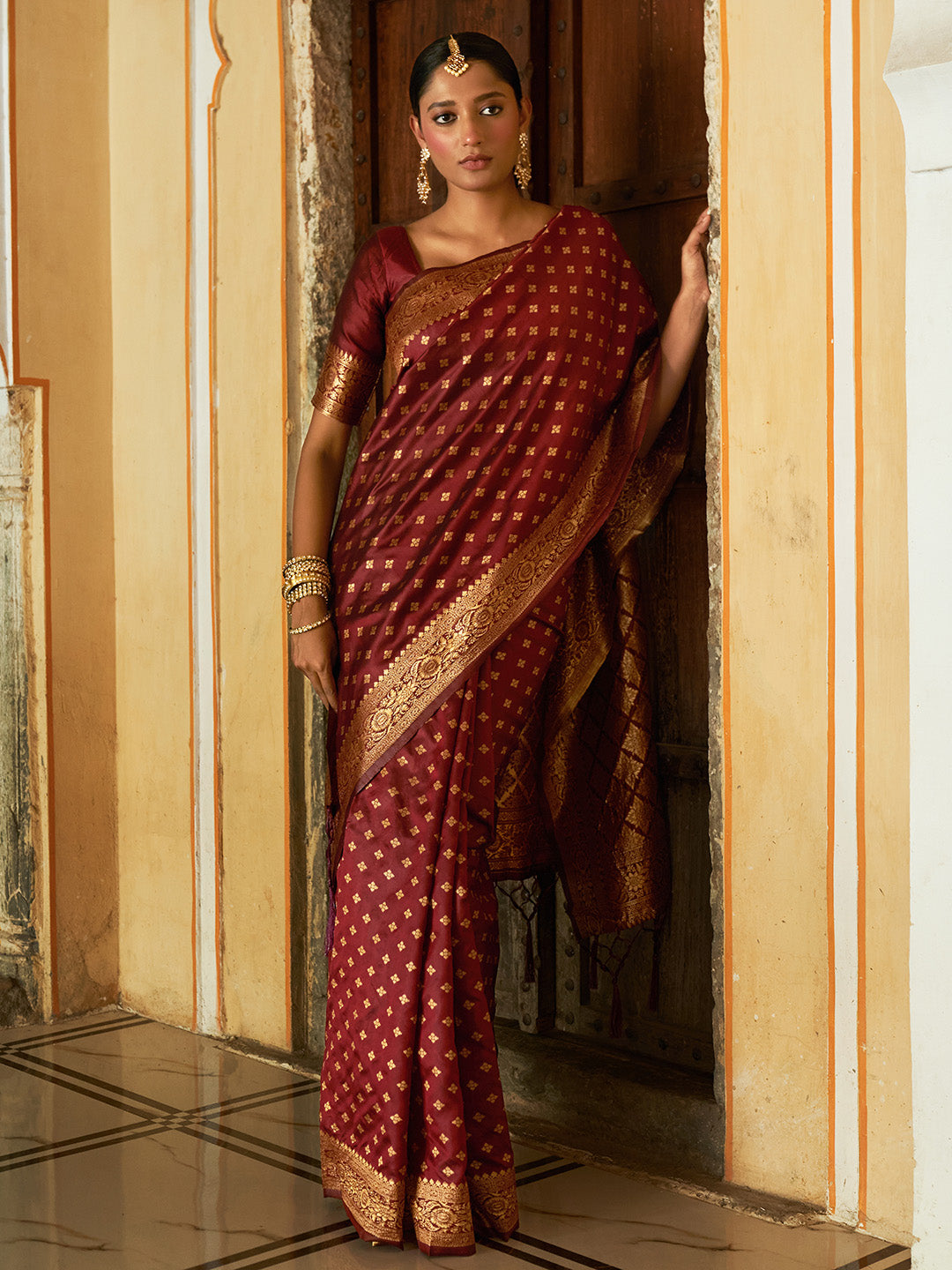 Janasya Maroon Banarasi Silk Woven Ethnic Motifs Woven Design Saree | Swadesiicart