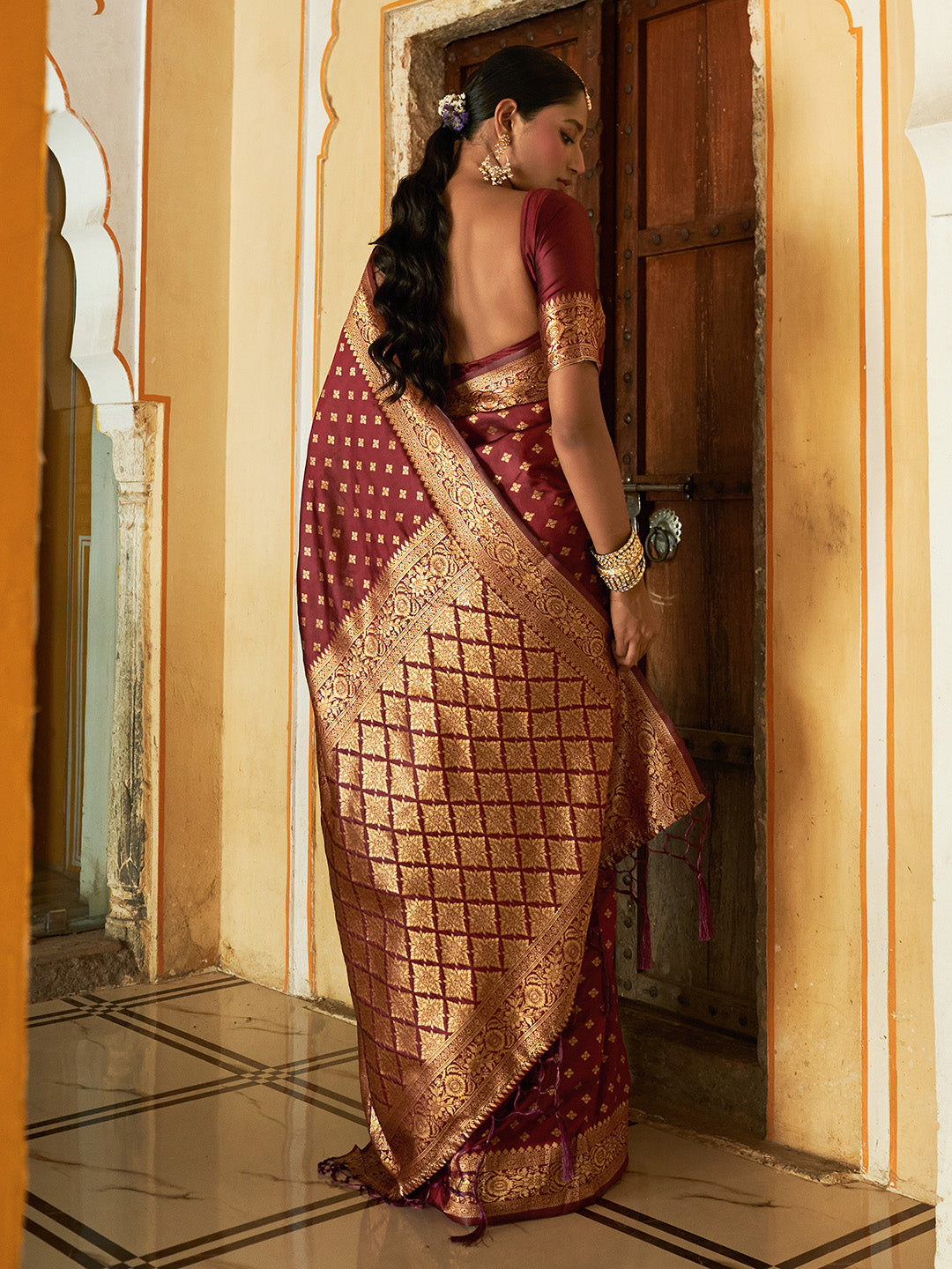Janasya Maroon Banarasi Silk Woven Ethnic Motifs Woven Design Saree | Swadesiicart