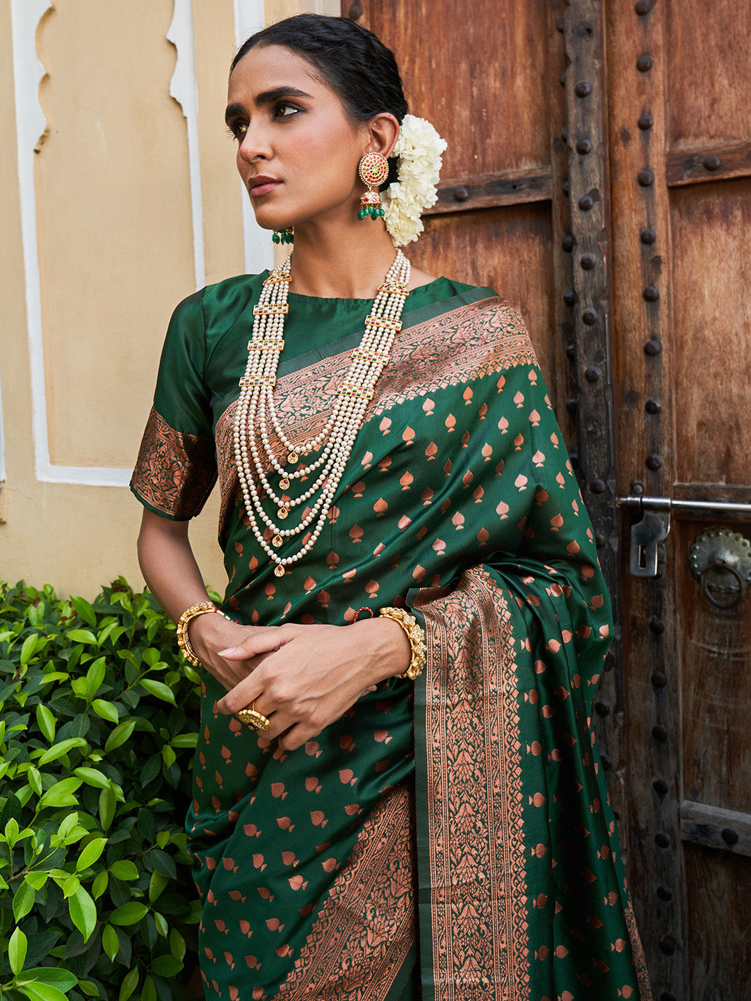 Janasya Green Banarasi Silk Ethnic Motifs Woven Design Saree | Swadesiicart