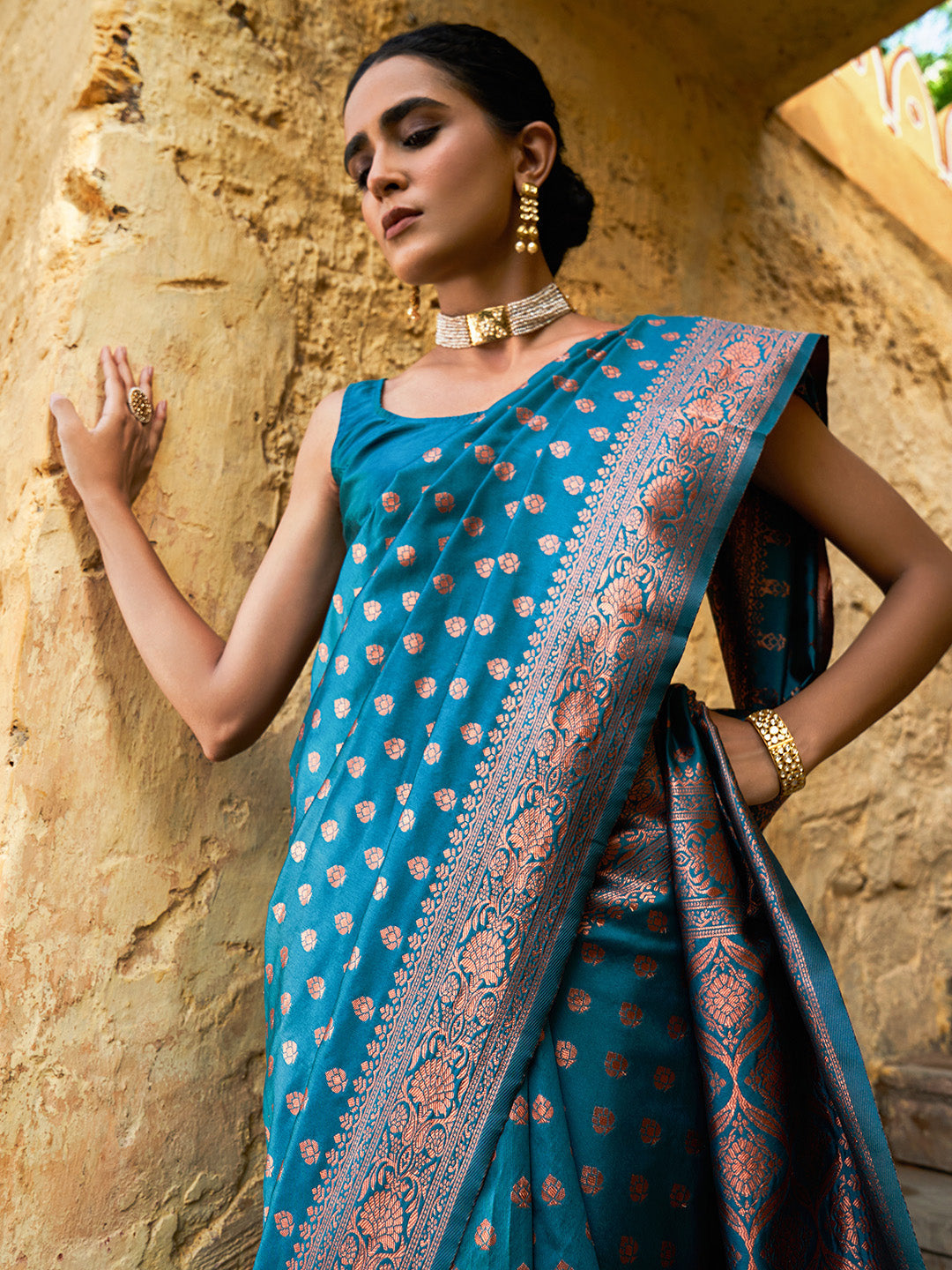 Janasya Green Banarasi Silk Ethnic Motifs Woven Design Saree | Swadesiicart