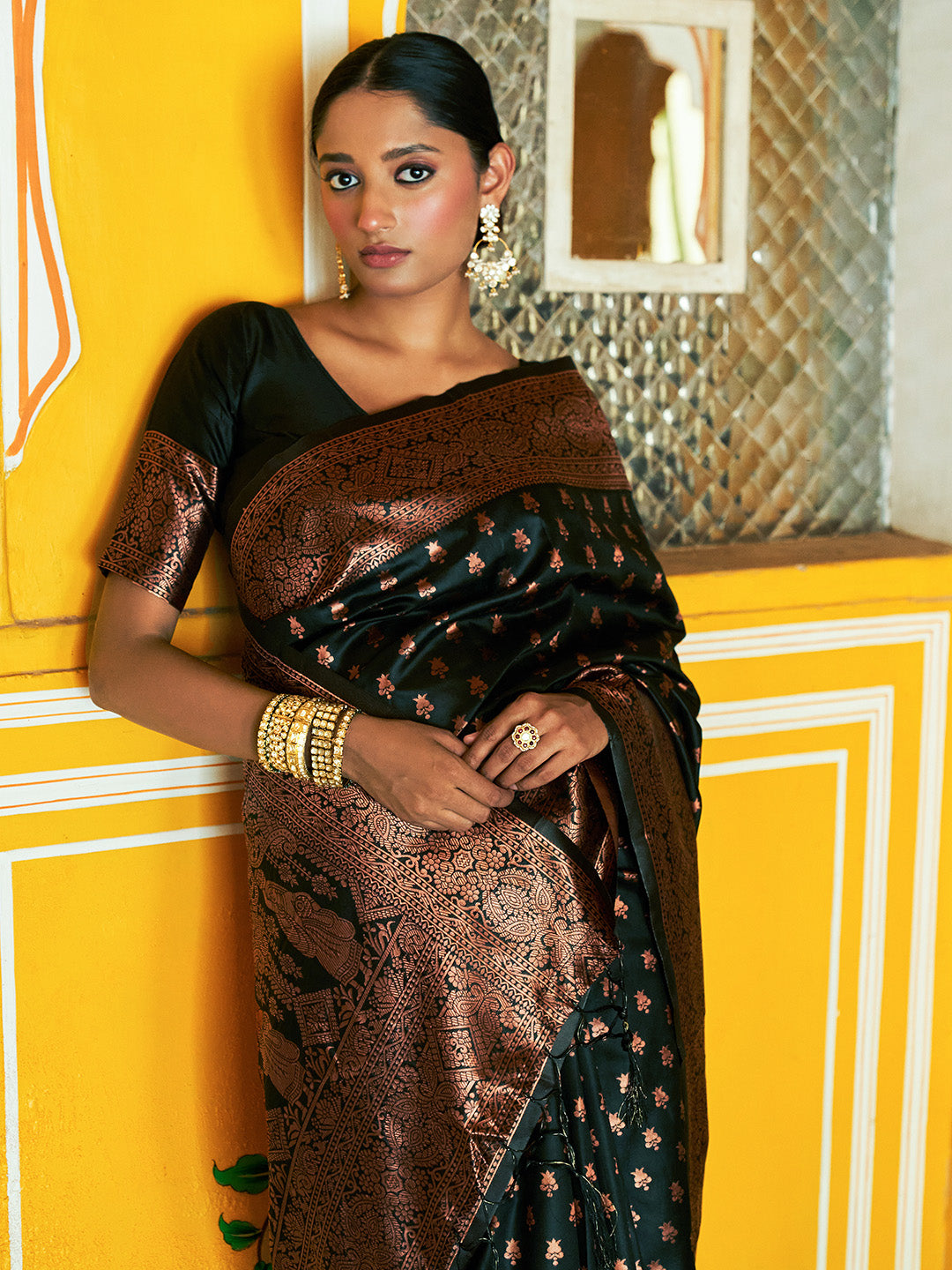 Janasya Black Banarasi Silk Ethnic Motifs Woven Design Saree | Swadesiicart
