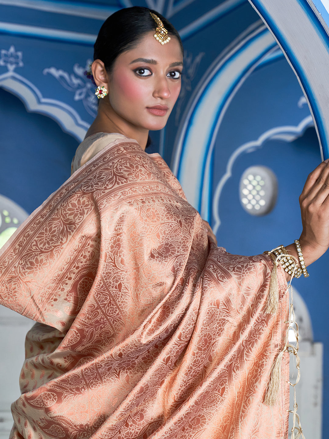 Janasya Beige Chanderi Silk Paisley Woven Design Saree | Swadesiicart