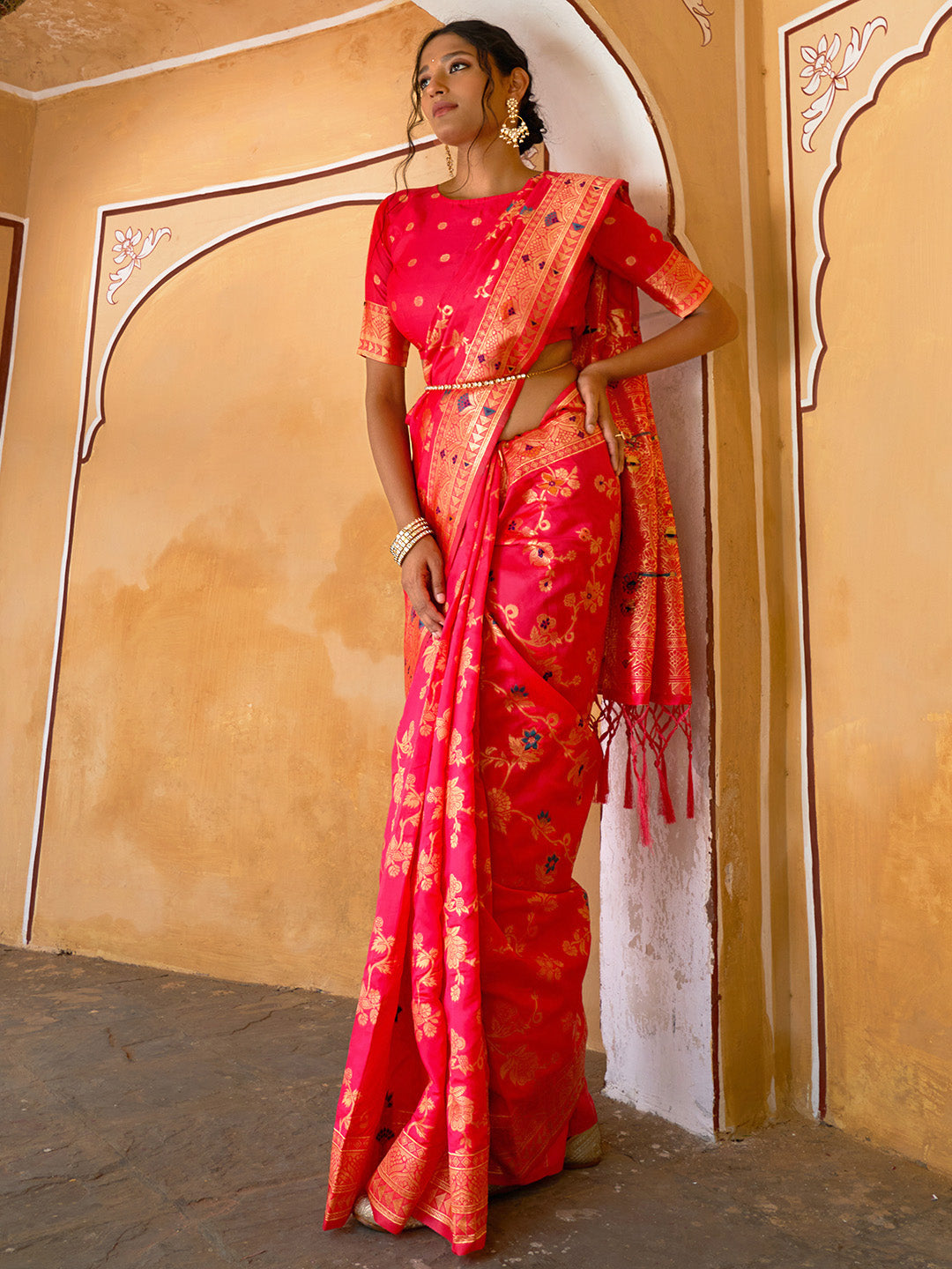 Janasya Pink Banarasi Silk Floral Woven Jaal Saree | Swadesiicart
