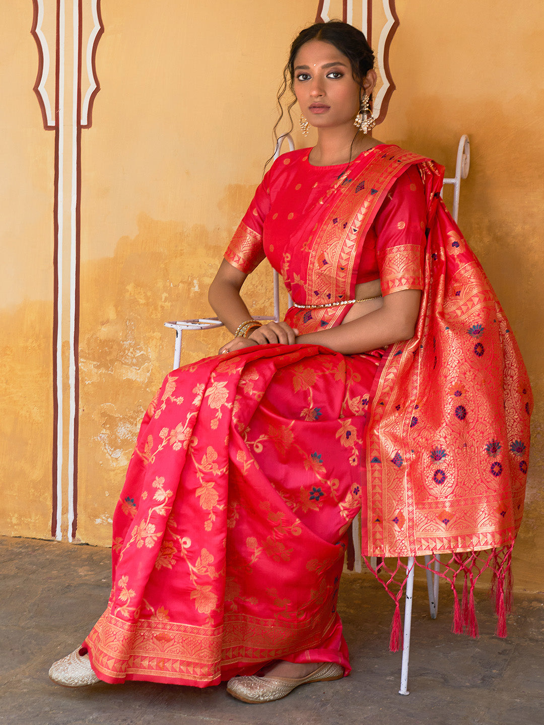 Janasya Pink Banarasi Silk Floral Woven Jaal Saree | Swadesiicart