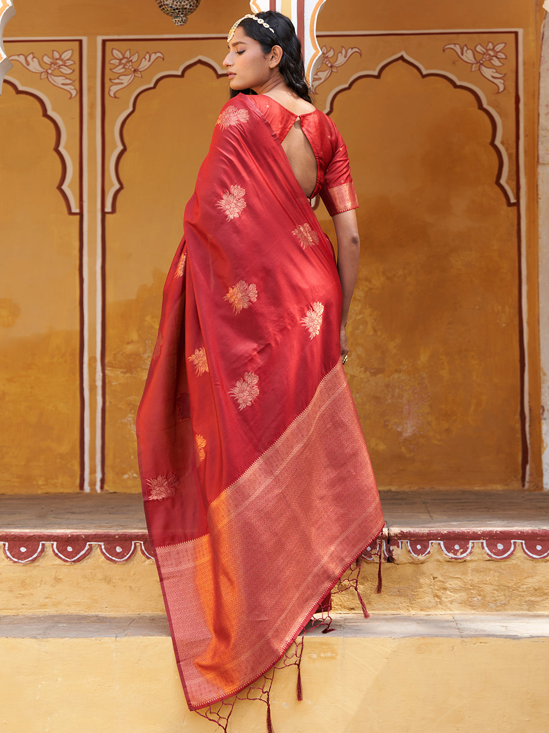 Janasya Red Kanjeevaram Silk Floral Motif Kanjeevaram Silk Saree | Swadesiicart