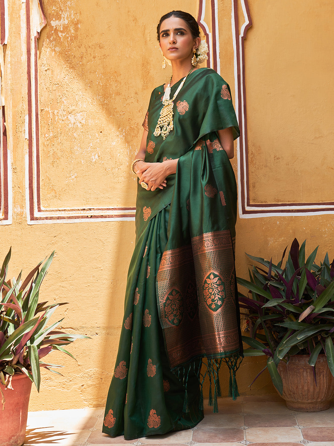 Janasya Green Kanjeevaram Silk Woven Ethnic Motifs Kanjeevaram Silk Saree | Swadesiicart