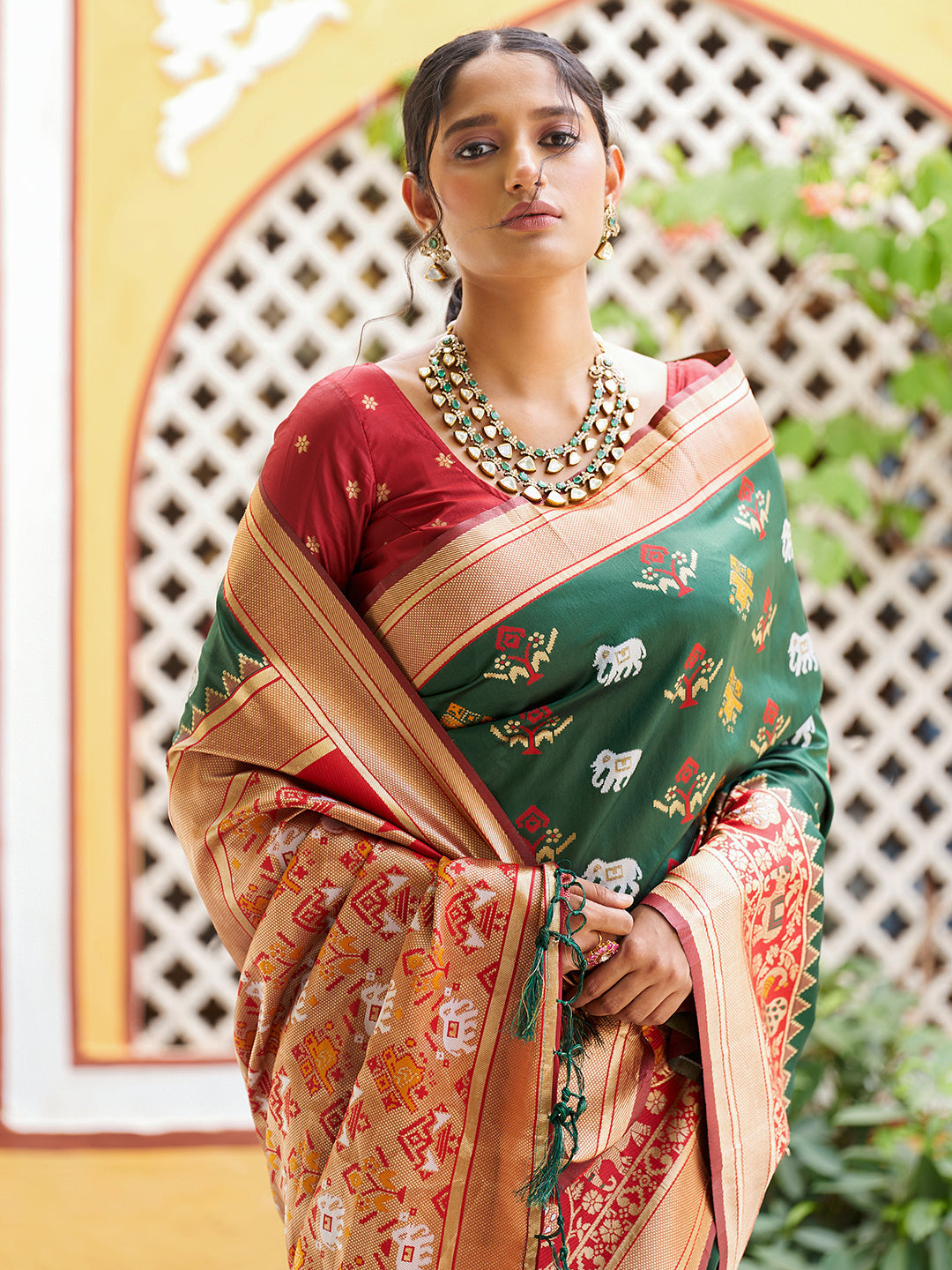 Janasya Green Cotton Silk Woven Ethnic Motifs Patola Saree | Swadesiicart