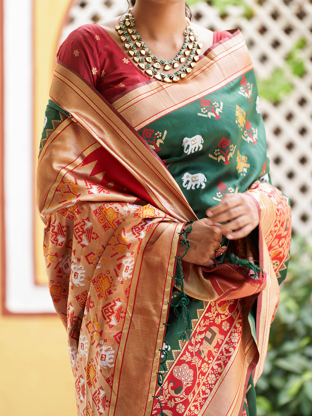 Janasya Green Cotton Silk Woven Ethnic Motifs Patola Saree | Swadesiicart