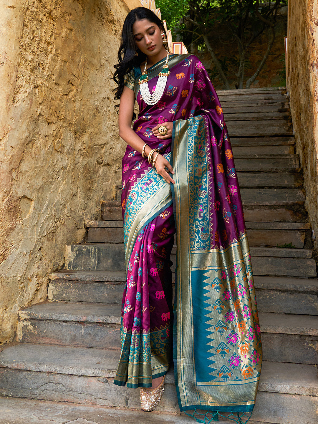 Janasya Wine Cotton Silk Woven Ethnic Motifs Patola Saree | Swadesiicart