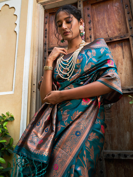 Janasya Teal Green Banarasi Silk Woven Dual Tone Floral Design Banarasi Silk Saree | Swadesiicart