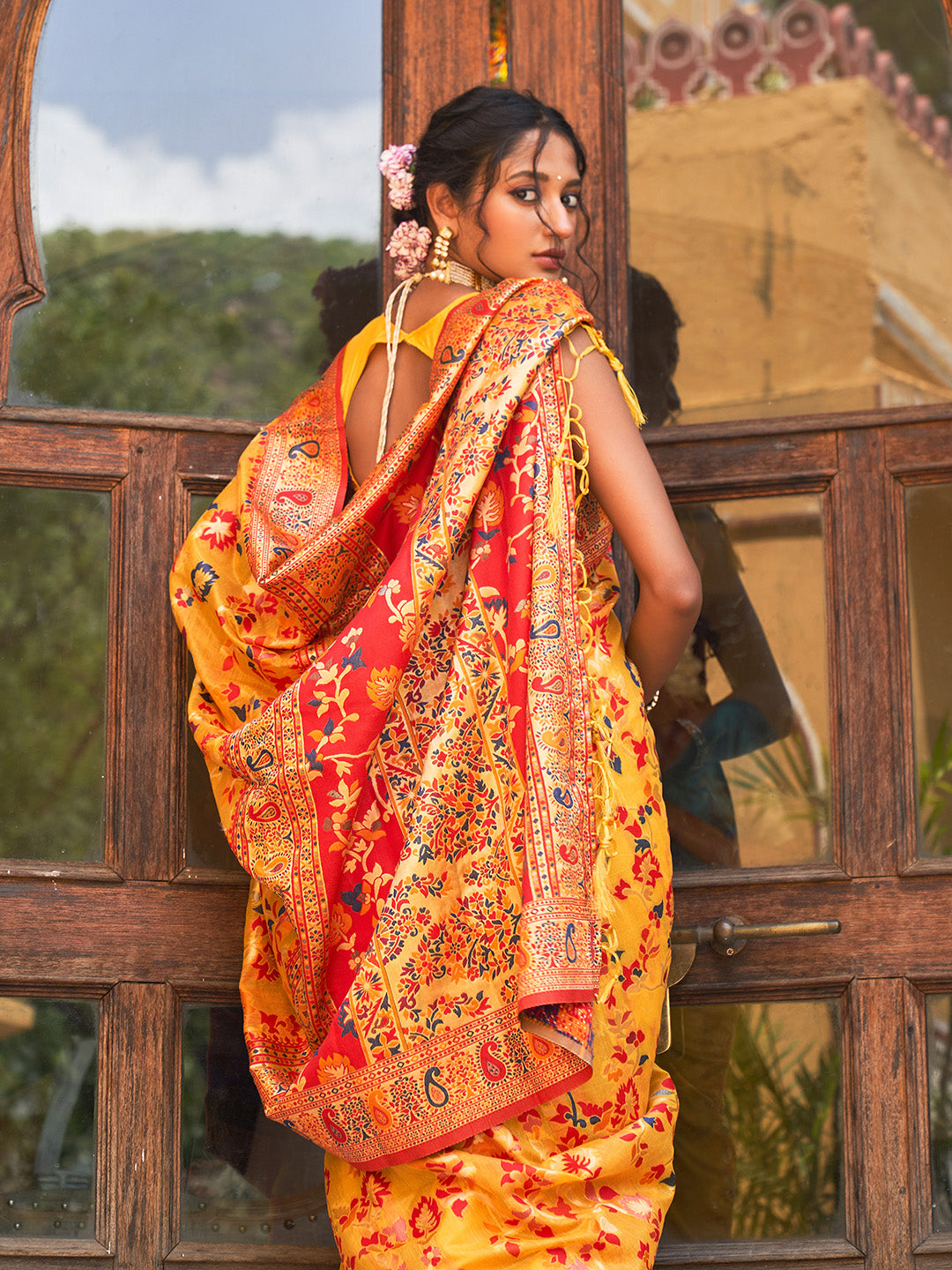 Janasya Yellow Chanderi Silk Pashmina Woven Design Saree | Swadesiicart