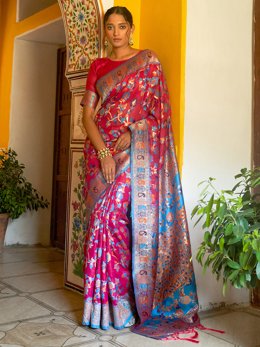 Janasya Pink Chanderi Silk Pashmina Woven Design Saree | Swadesiicart