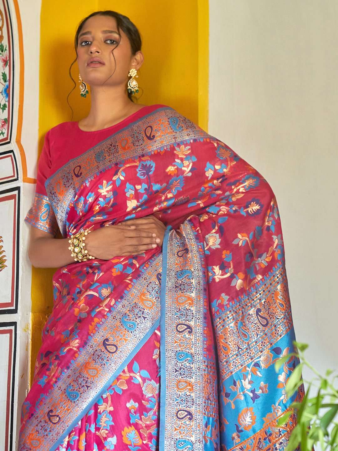 Janasya Pink Chanderi Silk Pashmina Woven Design Saree | Swadesiicart