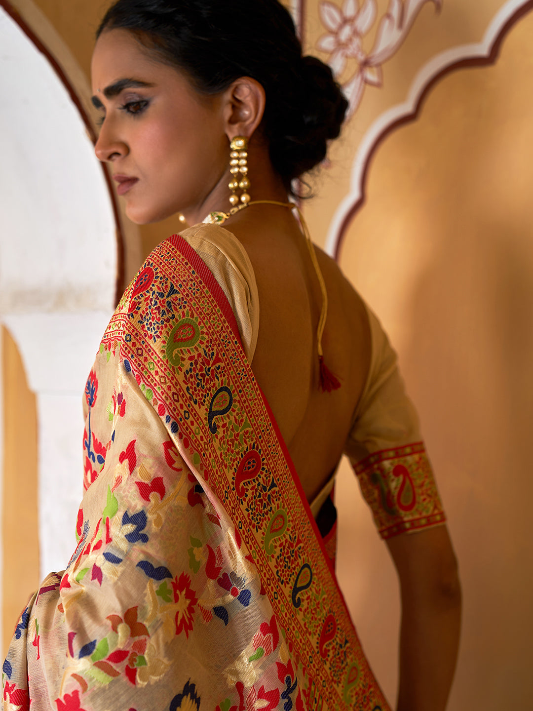 Janasya Beige Chanderi Silk Pashmina Woven Design Saree | Swadesiicart