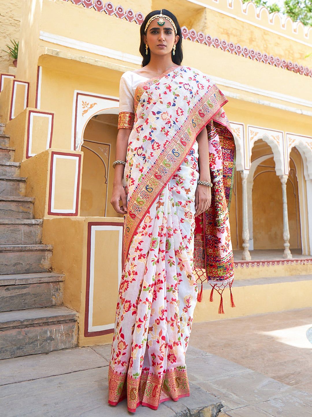 Janasya White Chanderi Silk Pashmina Woven Design Saree | Swadesiicart