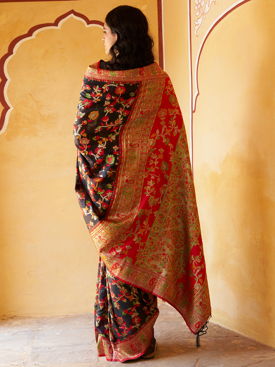 Janasya Black Chanderi Silk Pashmina Woven Design Saree | Swadesiicart