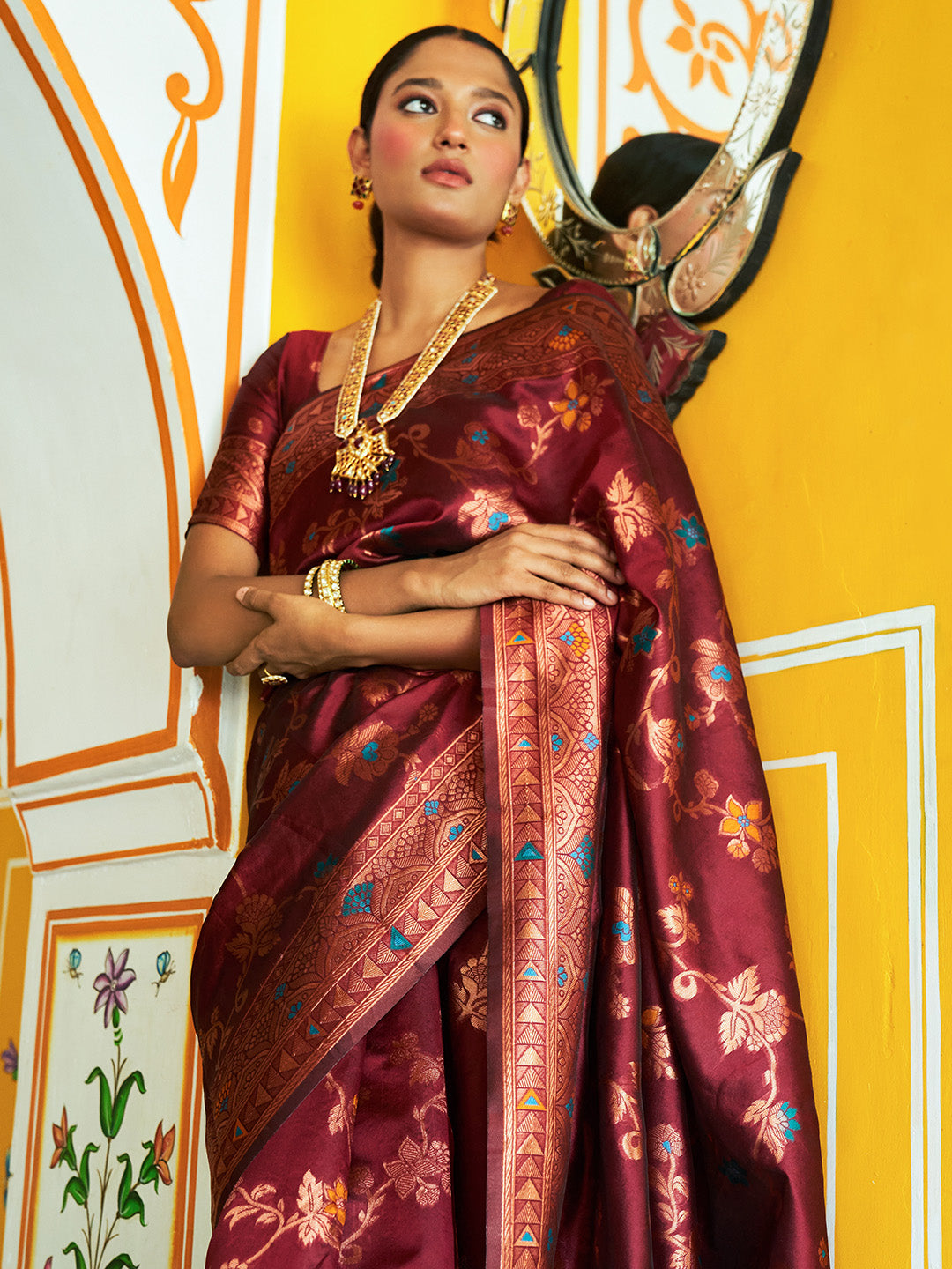 Janasya Maroon Banarasi Silk Woven Dual Tone Floral Design Banarasi Silk Saree | Swadesiicart