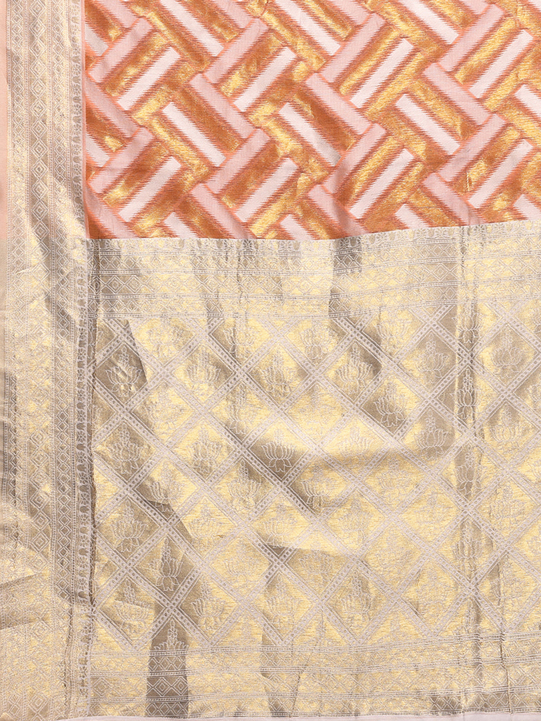 Janasya Peach Cotton Geometric Woven Saree | Swadesiicart